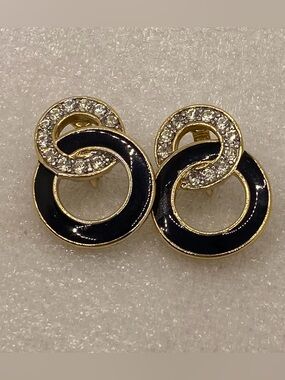 Trifari Clip On Gold-Tone Black Enamel &  Interlocking Circle Earrings